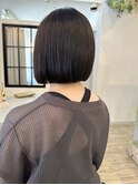 透明感カラーで仕上げる艶ボブヘア