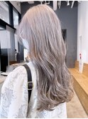 美髪ホワイトグレージュロング顔周りレイヤー_ba361562