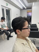 ステージ(STAGE)&nbsp;ダウンパーマ　ニュアンスパーマ　センターパート