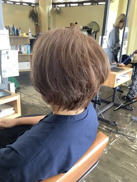 ワラティク(WARATI C) ビンクブラウンで艶感のあるカラー