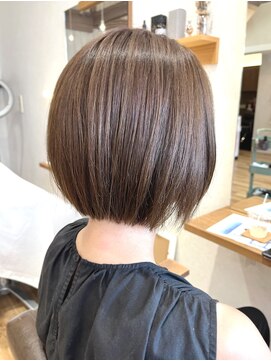 デュークシルア(du c Sila) ミニボブ(あごライン)