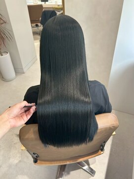 スラッシュ(SLASH) 髪質改善／オーガニックカラー／艶髪