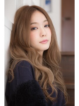 アモール(Amor) ゆる巻きロング