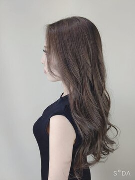 ウィット アンド ラファム Wit &La Famme ３８ミリゆる巻きをグレージュカラーが演出