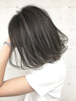 ロゼ 甲子園口(Rose)の写真/[甲子園口/学割]カット+カラー(リタッチ)+Tr¥4950/全体カラー¥4950/白髪もこだわりのデザイン性を―。