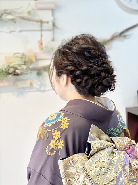 弟さんの結婚式へ。お振袖ヘアセット