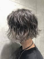 リュネッツ(lunettes)&nbsp;ミディアム癖毛活かし◎ツーブログラデーションスタイル