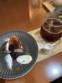 メンズファースト(men's FIRST) 休日はcafeでまったりするのが好きです＾＾