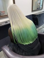 イリ 梅田(ili) グラデーションカラー/デザインカラー