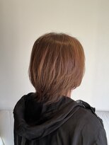 美容室 マリオネット ミディアムレイヤー