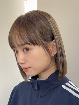 ファルベ(Farbe) 美髪 イメチェン ワイドバング 外ハネボブ