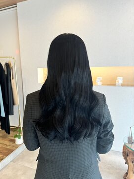 ウタリ(utari) 色落ちまで可愛いネイビー【難波 桜川/ケアブリーチ】