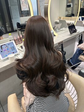 ロンドメリア 天神大名店(Lond Melia) 小顔に見せるヘア/ワンレン/ボブウルフ/ネビージュ/黒髪カタログ