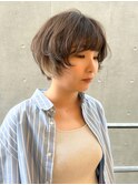 イヤリングハイライトカラーくびれヘアアプリコットオレンジボブ