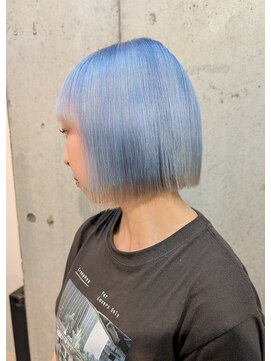 ムード(mood) ペールブルー/水色/ボブ/裾カラー/デザイン/ブリーチ