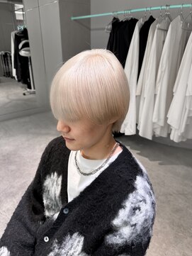 ジェム(GEM) 初ブリーチで大人気ホワイトベージュ