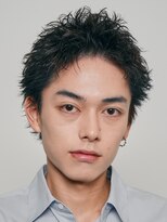 テン 心斎橋(tenn.) アクティブショートフェザーパーマルーズショートセンターパート