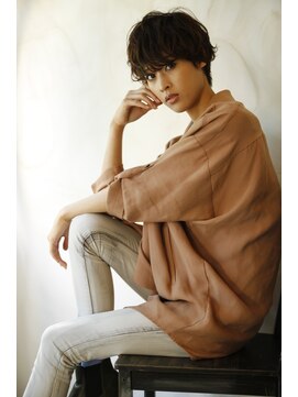 ブーケ(BOUQUET) アシンメトリー　伸ばしかけ　小顔　マッシュ　耳かけ