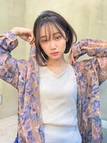 テイラー(Taylor)&nbsp;［Taylor］☆ オリーブグレージュ×軽めボブ