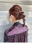 一つ結びで簡単なヘアアレンジ