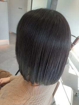 パウダードゥ(POWDER deux.) 切りっぱなし◇ミニボブ