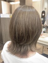 アルターリール(aL ter Rire)&nbsp;ハイライト/アッシュベージュ/ミディアムレイヤー/福原遼華