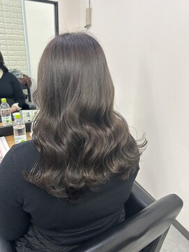 ユニバーストーキョー 池袋西口店(universe tokyo) オリーブグレージュ