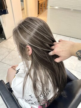 ブレンド 渋谷(BLend) 20代30代40代白髪ぼかしハイライト小顔ショートボブミニウルフ