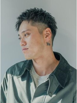 ニエンテ(NIENTE)の写真/都会的でNIENTEでしかできないような周りと差がつくメンズスタイル！いつもとはひと味違う最高の仕上がり！