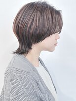 モリオ(morio)&nbsp;=マッシュウルフカットくびれショートウルフレイヤー30代40代