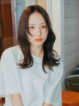 ヘアアンドリラクゼーション シャッセ(Hair&Relaxation SASE) ミディアムレイヤー