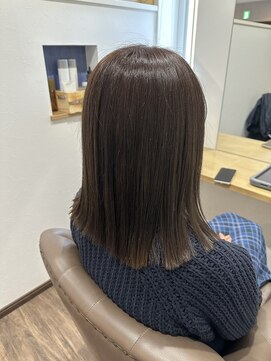 ロア(Roa) タッセルロブ＊グレージュ