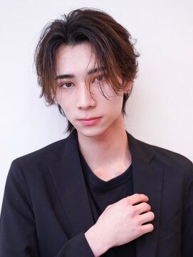 ケアリー 練馬(Carelly) ツイストパーマ七三オールバックマッシュウルフスリークショート