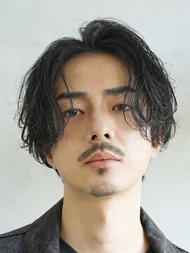 フィフス 大分(fifth) 大分緩め波巻きスパイラルパーマメンズカットセンターパート