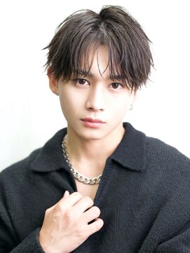 ゼロ 渋谷(XeRo) ツーブロックあり韓国マッシュ【シースルークロスバング】