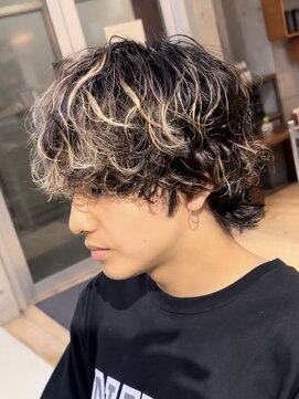 フィフス 大分(fifth) 大分波巻きスパイラルパーマメンズカットハイライトメンズウルフ