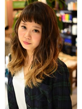 ヘアーアンドメイク ラブストラック(Hair&Make LOVESTRUCK) 眉上バングのキュートグラデーション