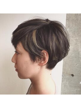 アズヘアー(A's HAIR) ハイライトショート（ブリーチ×ハイライト）