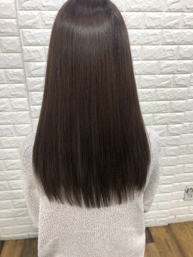 ファミーユ(famille) <famille>美髪矯正+ダメージ補修