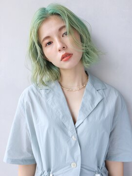 アルバム 渋谷パルコ(ALBUM) ターコイズグリーン_クールショートピンクベージュボブルフ_8071