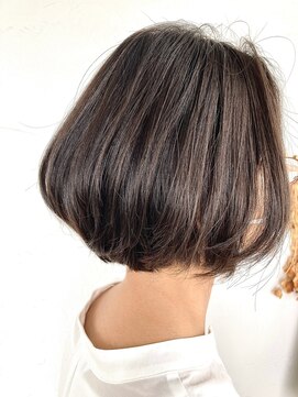 ヘアスタジオ ブリエ(HAIR STUDIO BRILLER) 2022 A/W ボブ × シルバーベージュ × ハイライト