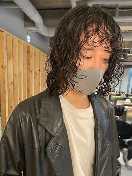 アカ(ACA) メンズマッシュパーマ波巻ツイストスパイラルパーマ札幌大通