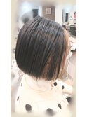 前下がり丸みボブ