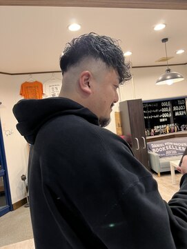 バーバーズ ミックスアップ(BARBERs MiXXUP) スペインカール