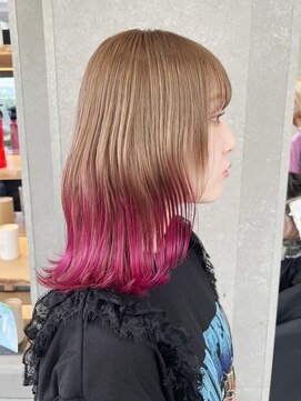 ロンドワン 三宮元町(Lond one) レイヤー×インナーカラー/イヤリングカラーブリーチ/ハイトーン