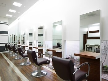 アロマエミュー(aroma emue)の写真/《常に大人気な予約枠完売御礼サロン》非日常な上質空間で贅沢なサロンタイムをお届けします◇