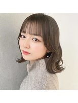 カシュカシュ 表参道(cache cache) くびれヘアミディアムレイヤーカットシースルー前髪外ハネ