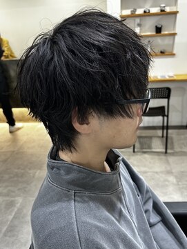 ヒュイル バイ ニアウ(Hwyl by Niau) メンズマッシュウルフパーマツイストスパイラルパーマ