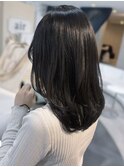 ミディアムレイヤーオリーブグレージュ顔周りレイヤーカット