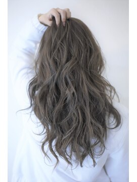 ルーナヘアー(LUNA hair) 『京都ルーナ』グレージュ×ラフ波カール【草木真一郎】